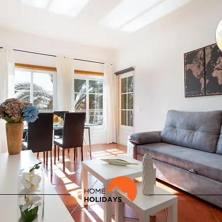 #190 Families Only - Descobrimentos By Holidays Apartman